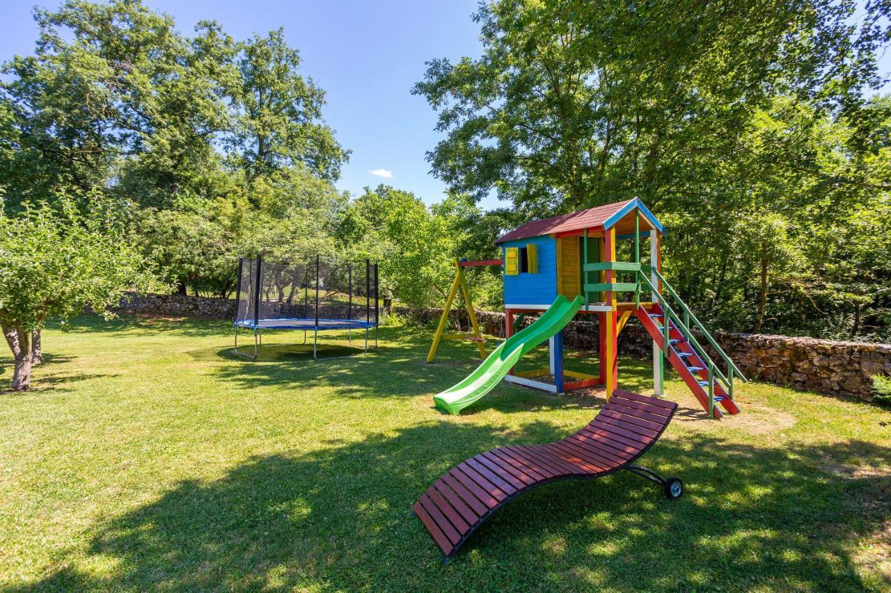 Villa Krizanci Žminj Kültér fotó
