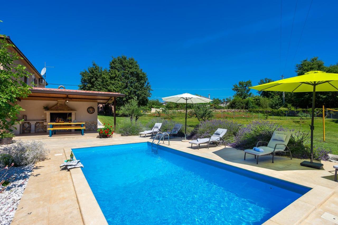 Villa Krizanci Žminj Kültér fotó