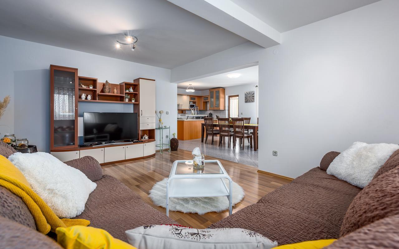 Villa Krizanci Žminj Kültér fotó